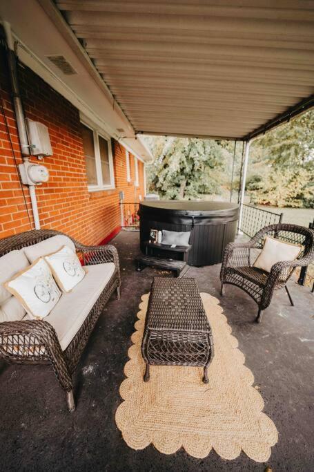 Hot Tub, Pool Table, Sleeps 10 Lexington Exterior foto