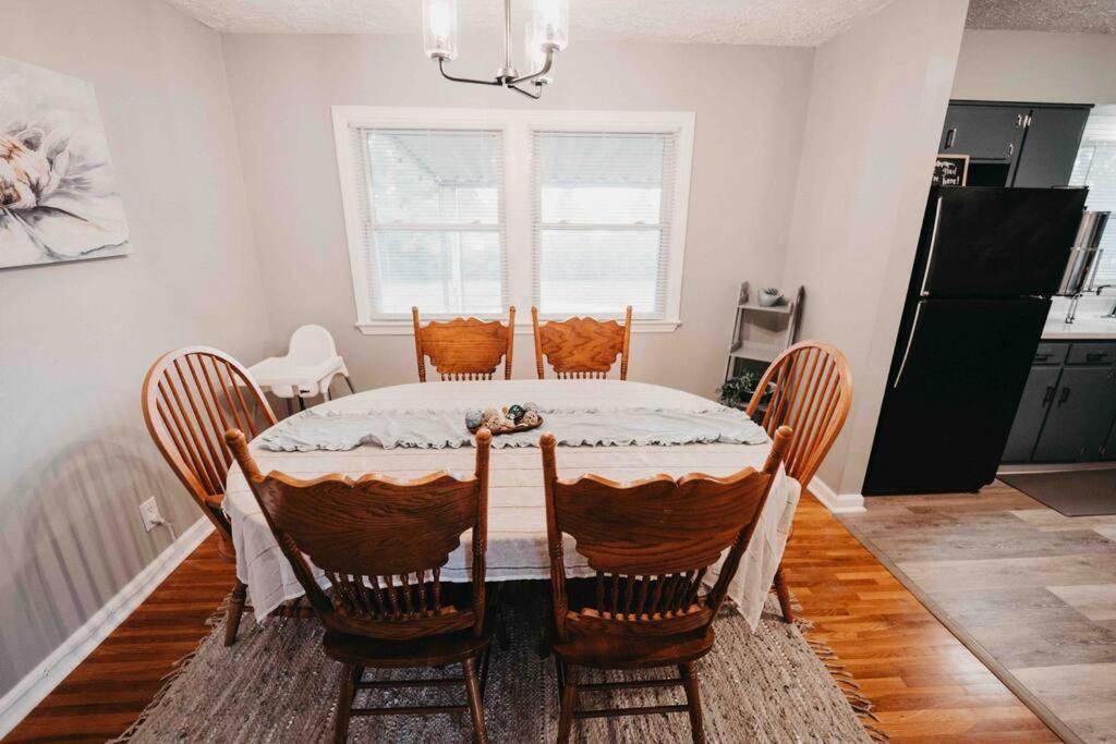 Hot Tub, Pool Table, Sleeps 10 Lexington Exterior foto